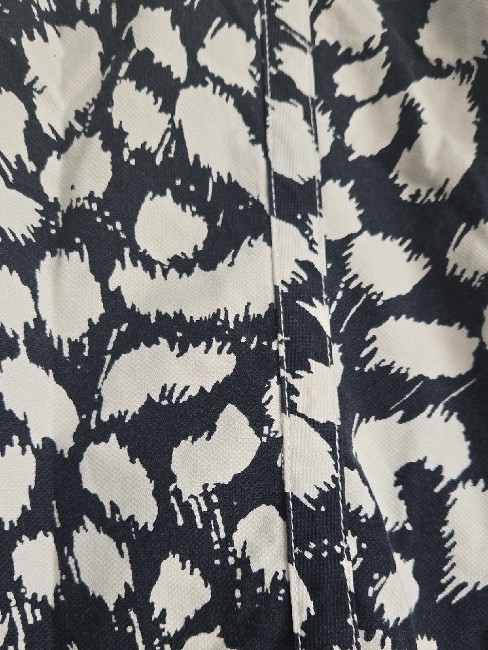 Black & White Printed Mini Skirt - Picture 4 of 10